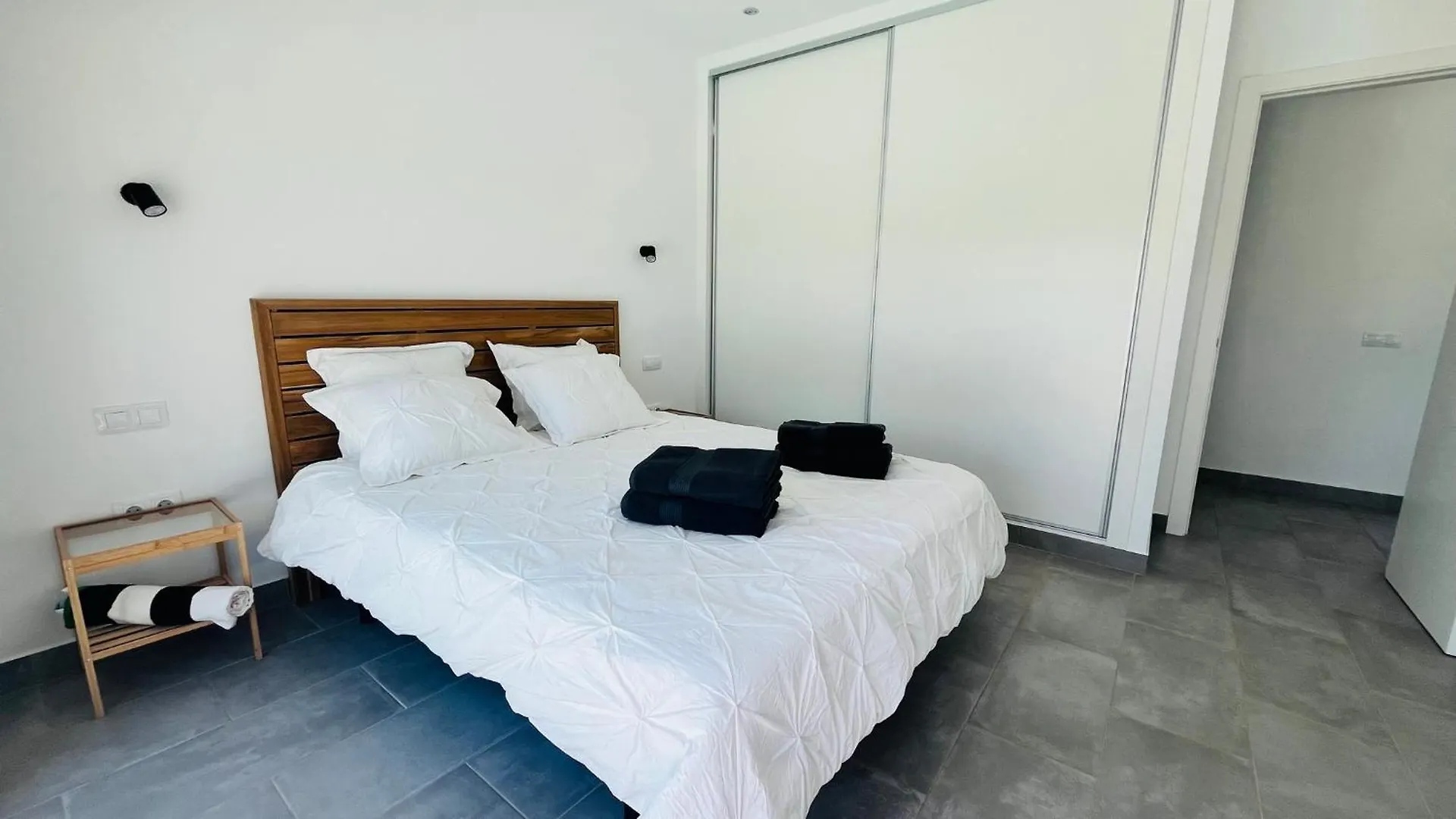 Casa Carica With Heated Pool In Lajares Apartment