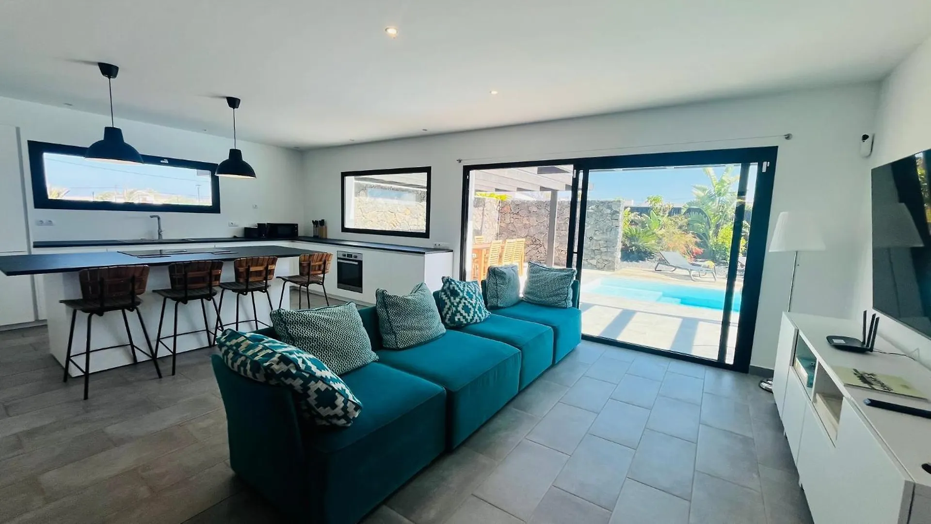 Casa Carica With Heated Pool In Lajares Apartment