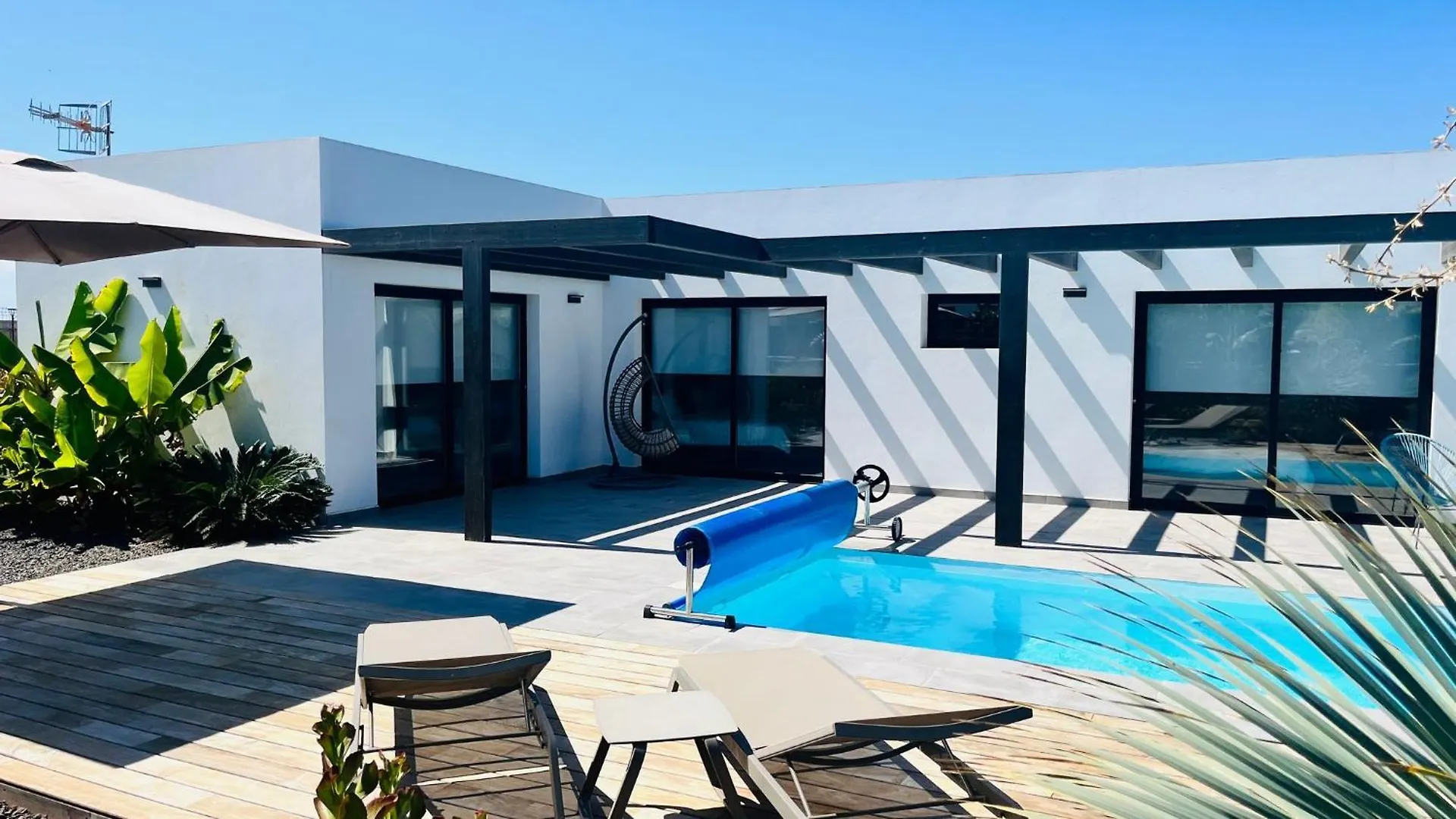 Casa Carica With Heated Pool In Lajares Apartment